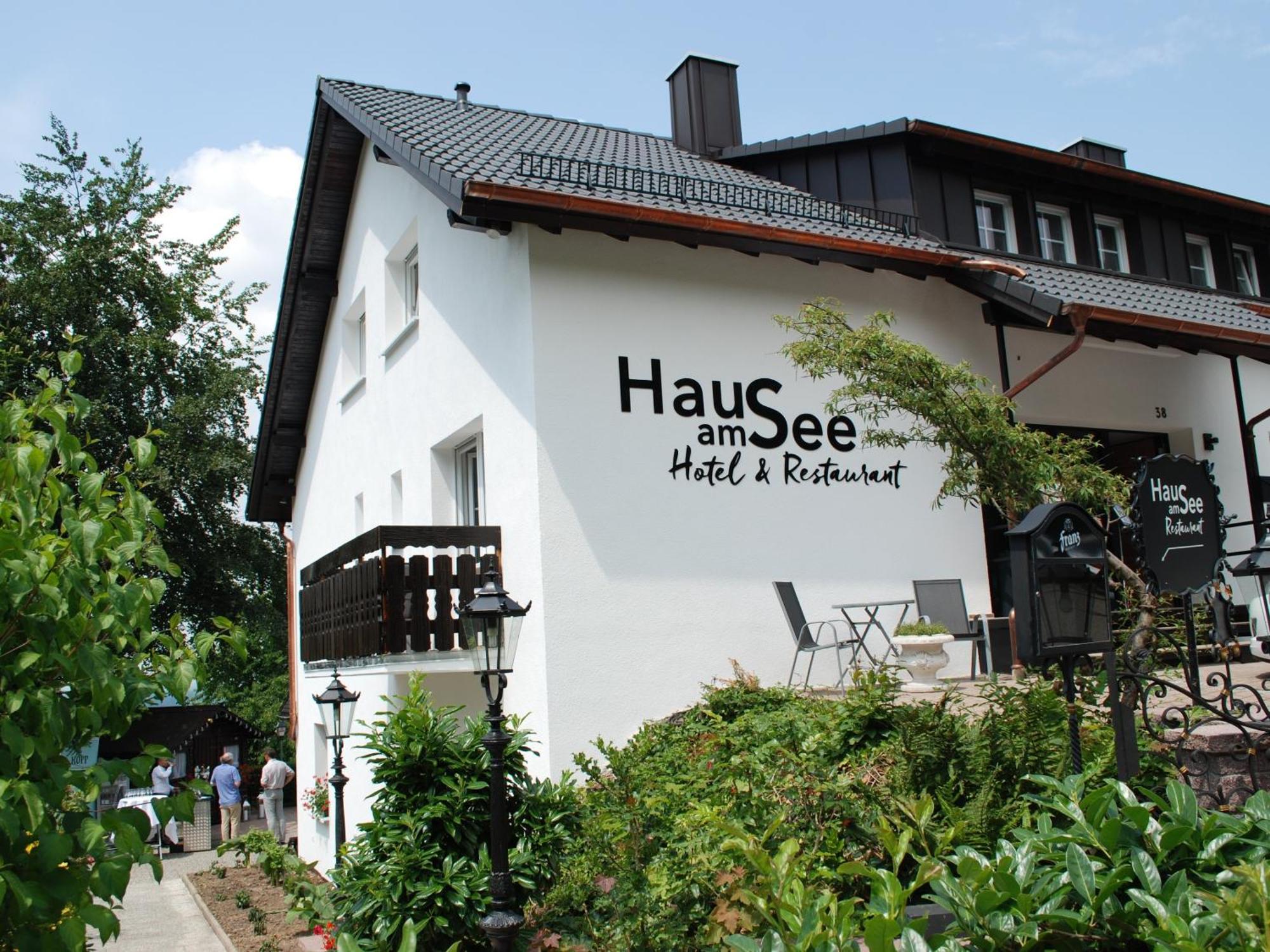 Das Haus Am See Hotel Sinzheim Exterior photo